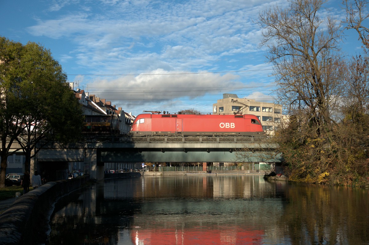 1116 280 am 07.11.15 großen Stadtbach in München