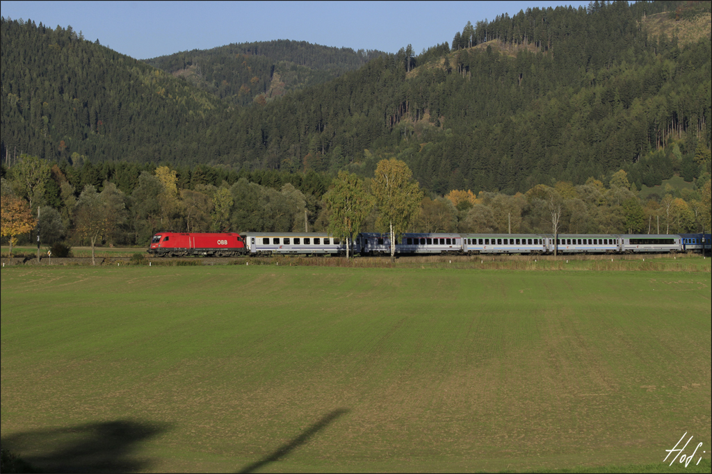 1116.032 fhrt am spten Nachmittag des 15.10.13 mit EC 103 bei Fentsch-St.Lorenzen Ri. Sden.