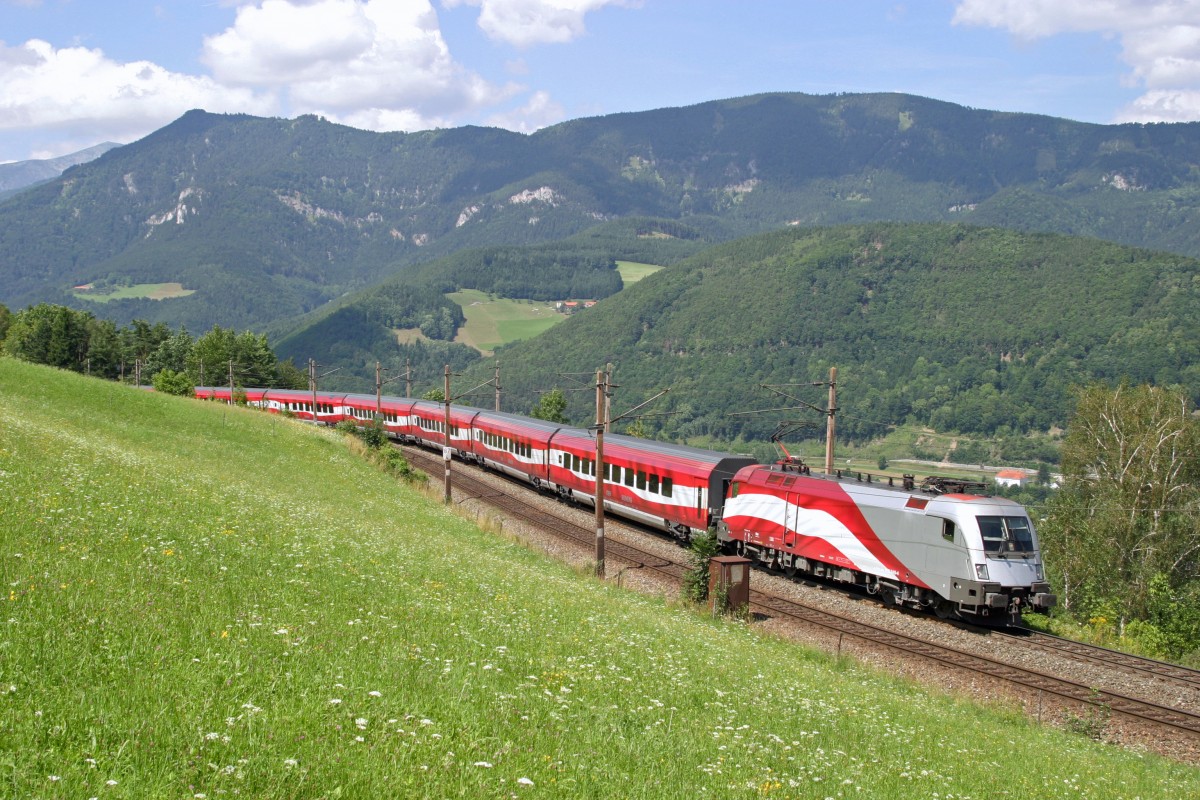 1116.249 als RJ-653 bei der Apfelwiese am Eichberg. 2.8.14