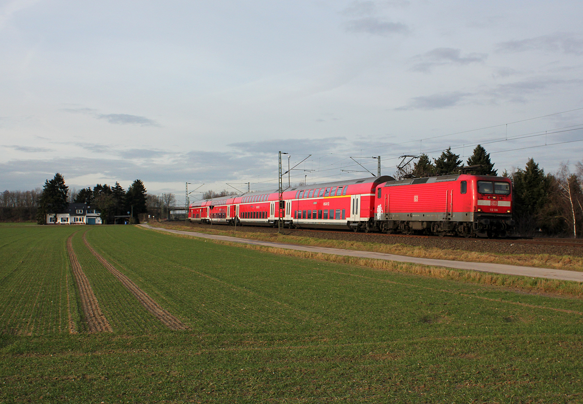 112 136 am RE7 bei Meerbusch-Osterath am 31.12.2013
