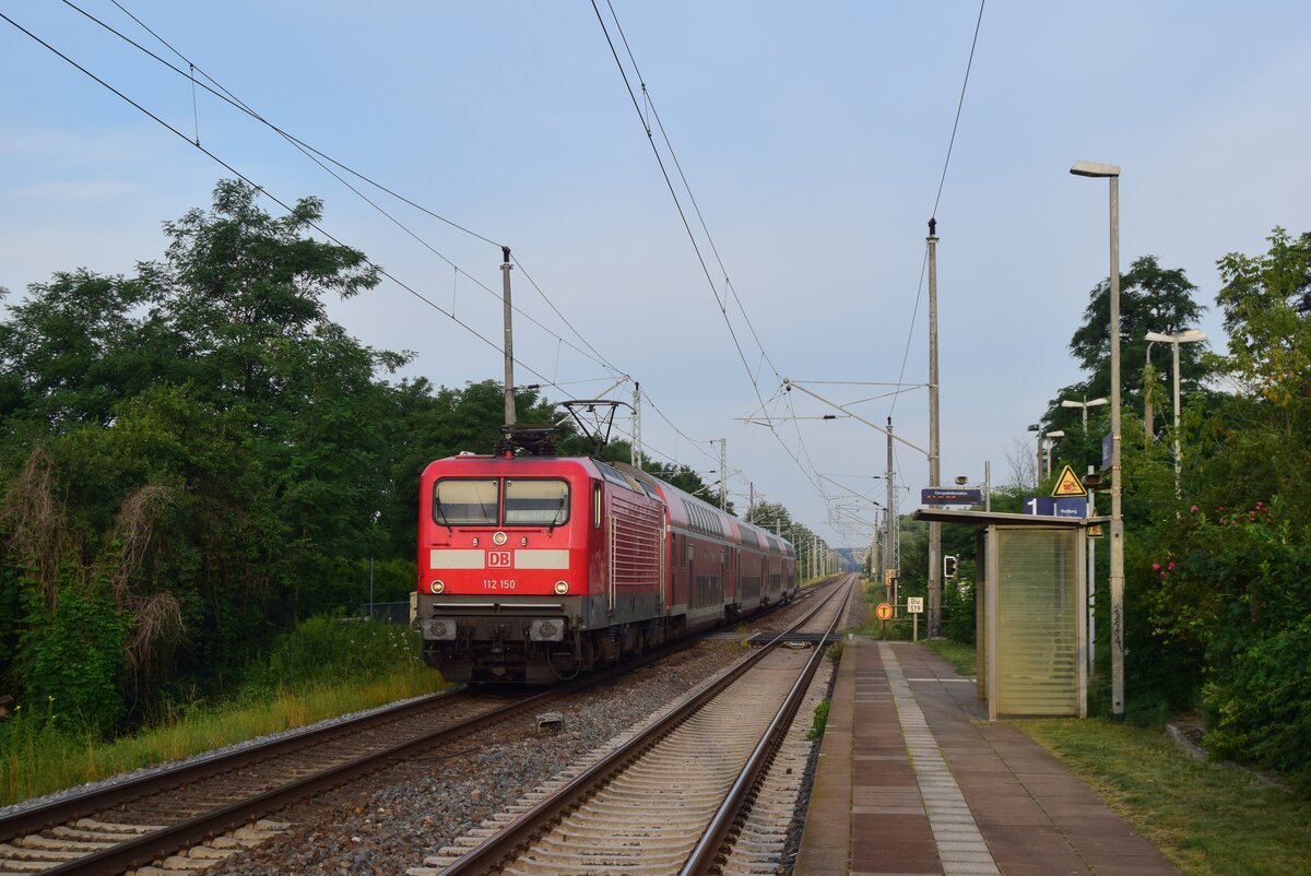 112 150 verälsst den Haltepunkt Baitz in Richtung Berlin.  Baitz ist die vierte Betriebsstelle der B Linie. Beelitz, Borkheide, Brück, Baitz, Belzig und Borne. 

Baitz 20.07.2020