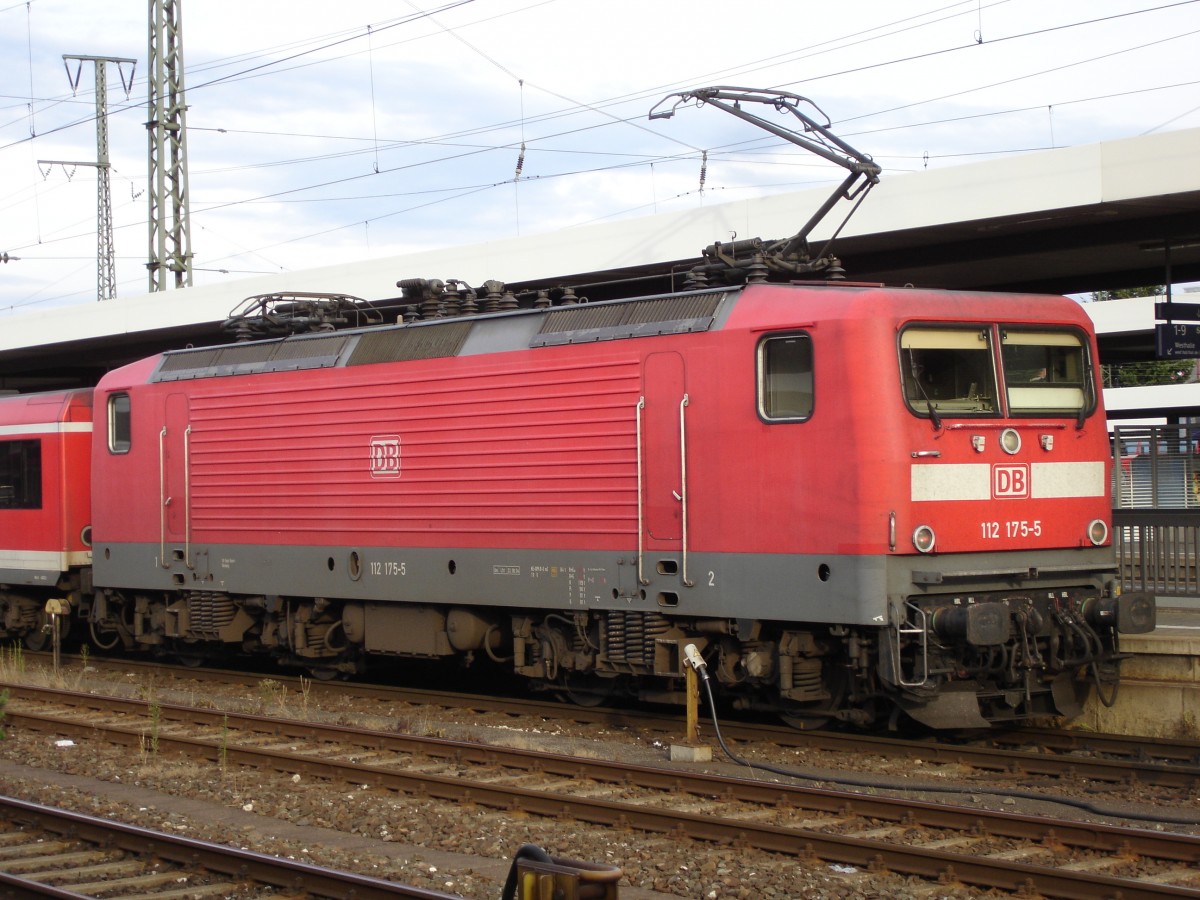 112 175-5 DB AG Nürnberg Hbf 12-08-2006                       
Bahnvideos in Youtube - http://www.youtube.com/user/cortiferroviariamato/videos
 - Auch 103 245 mit CNL Amsterdam-Innsbruck