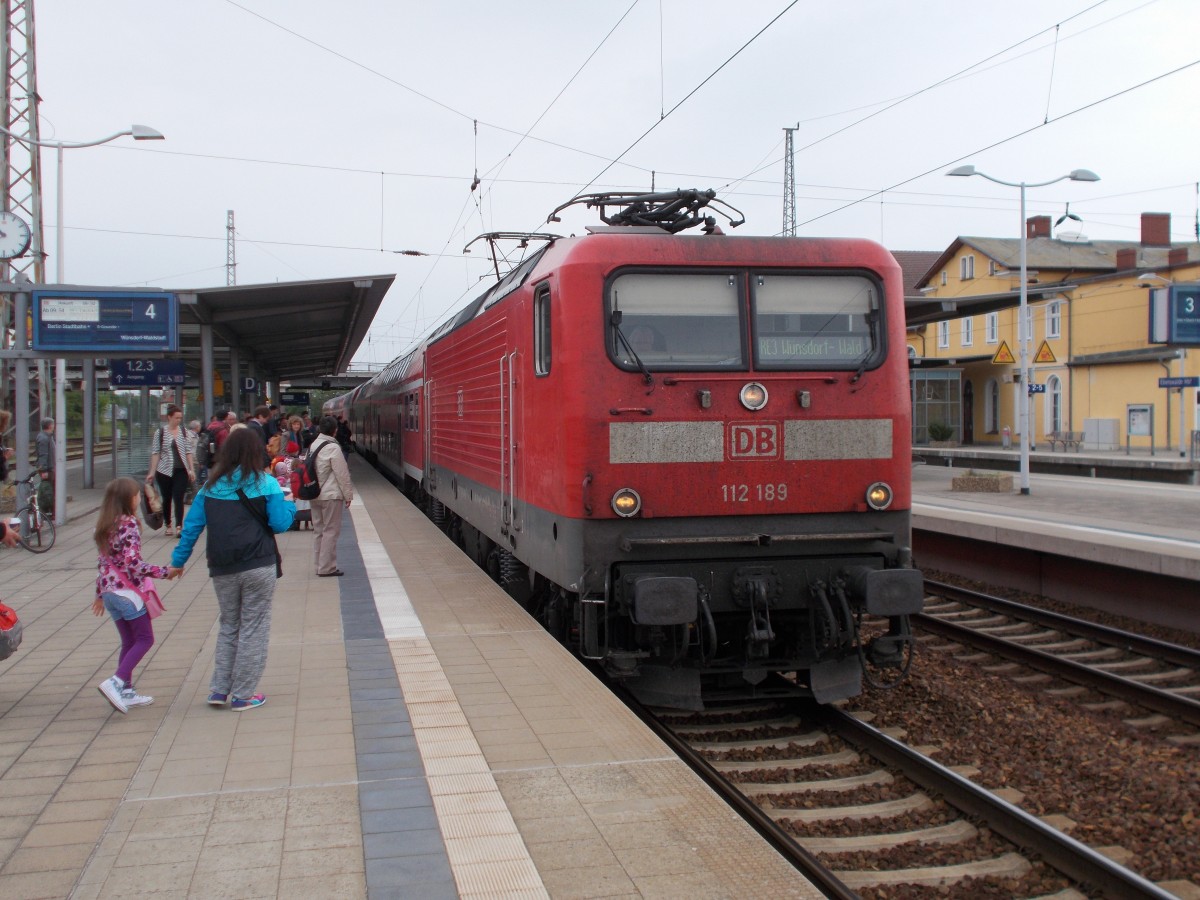 112 189 beim Zwischenhalt,am 23.Mai 2015,in Eberswalde.