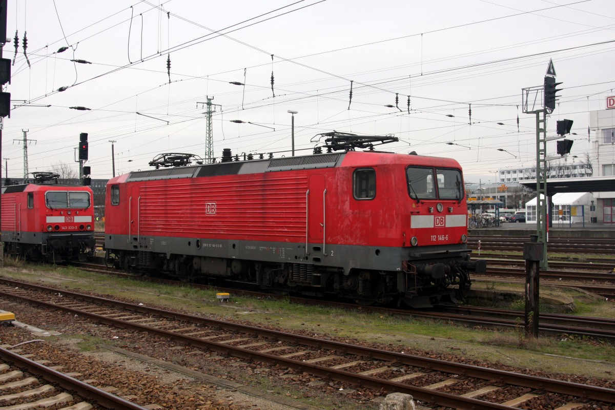 112146 abgebügelt am 10.12.2015 im HBF Cottbus.