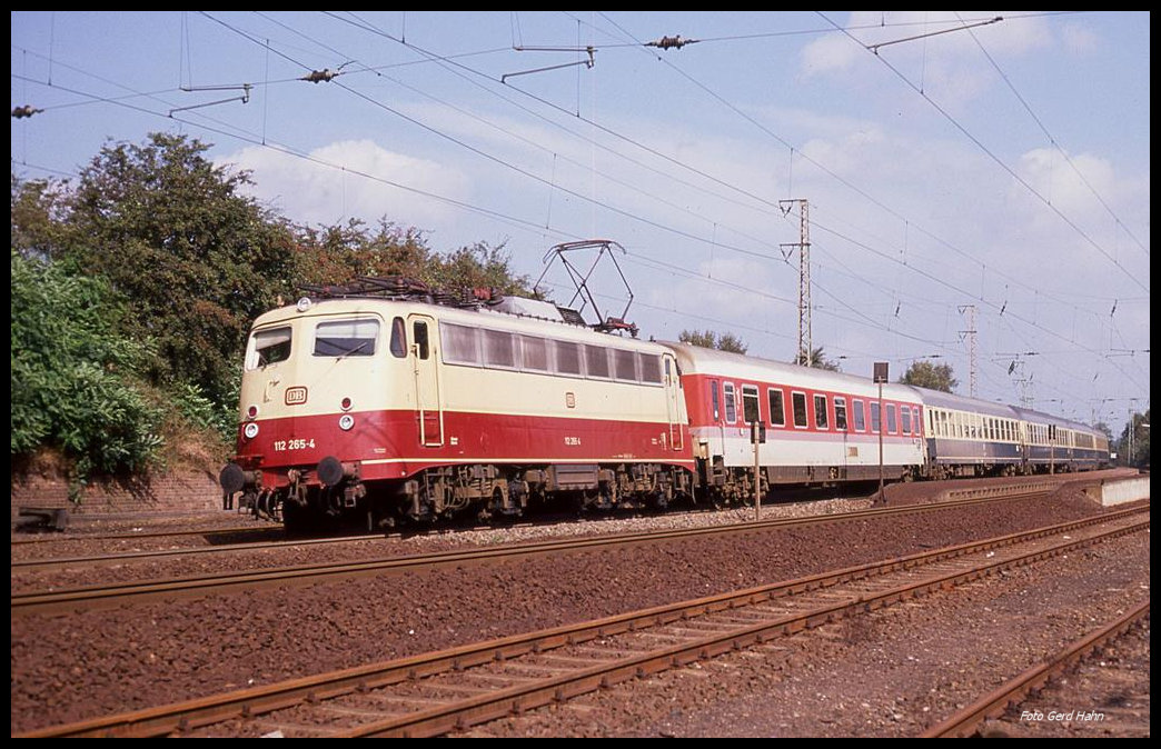 112265 mit IC 559  Weser City  am 17.09.1989 um 12.51 Uhr bei Ritterhude unterwegs in Richtung Bremen HBF.