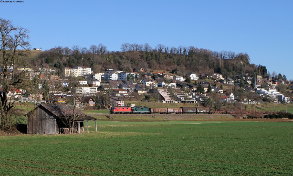 11253 und 11364 mit dem EZ 44611 (Kornwestheim Rbf-Zürich Limmattal) bei Thayngen 13.1.15