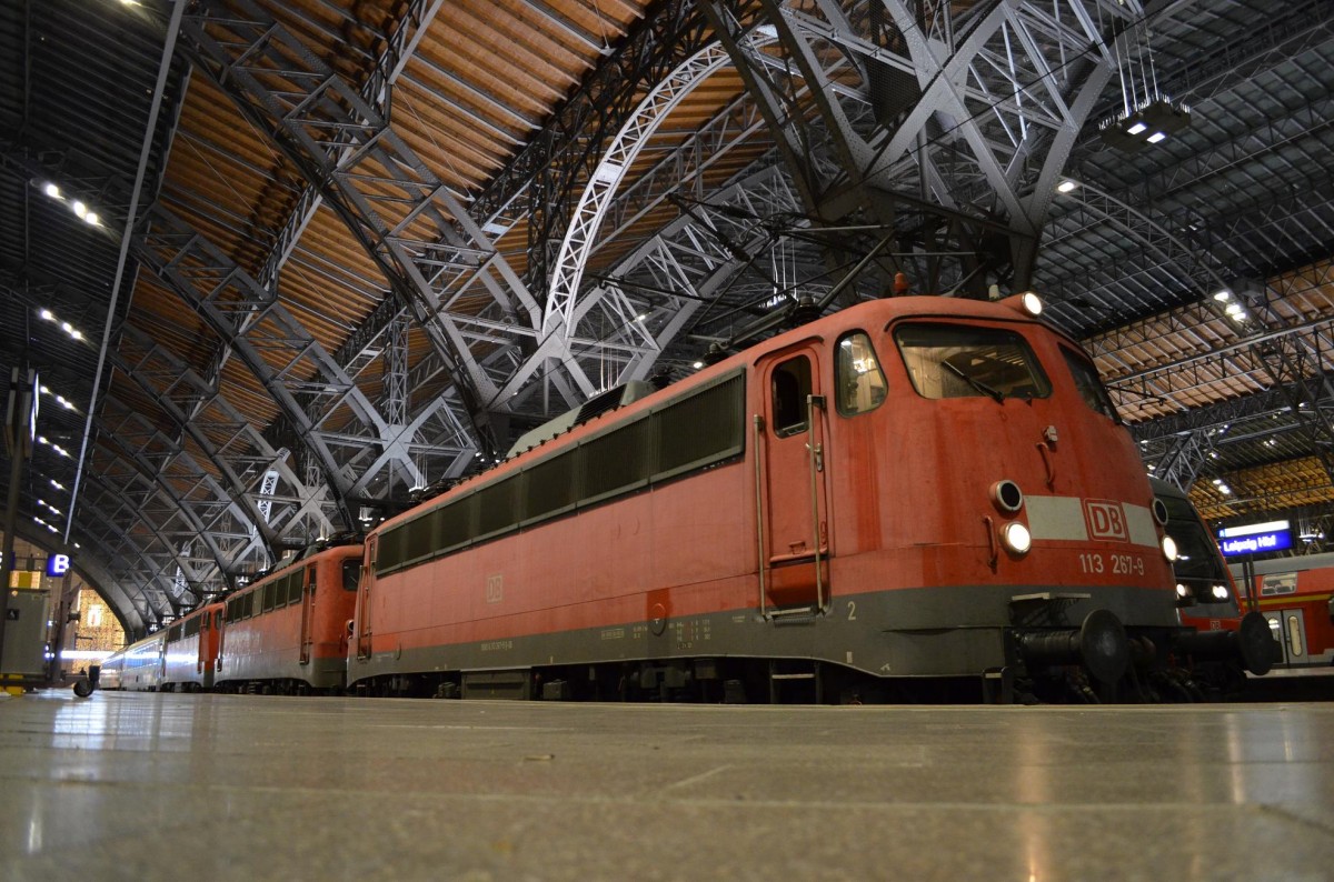 113 267-9, 115 278-4 & 113 309-9 im Bbf Leipzig 05.12.2013