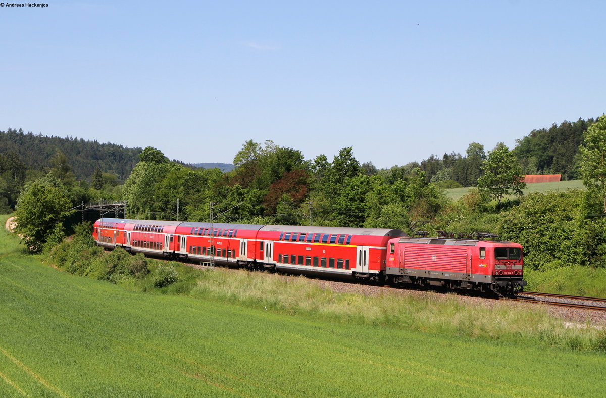 114 002-9 mit dem RE 19419 (Stuttgart Hbf-Aalen Hbf) bei Sachsenhof 2.6.19