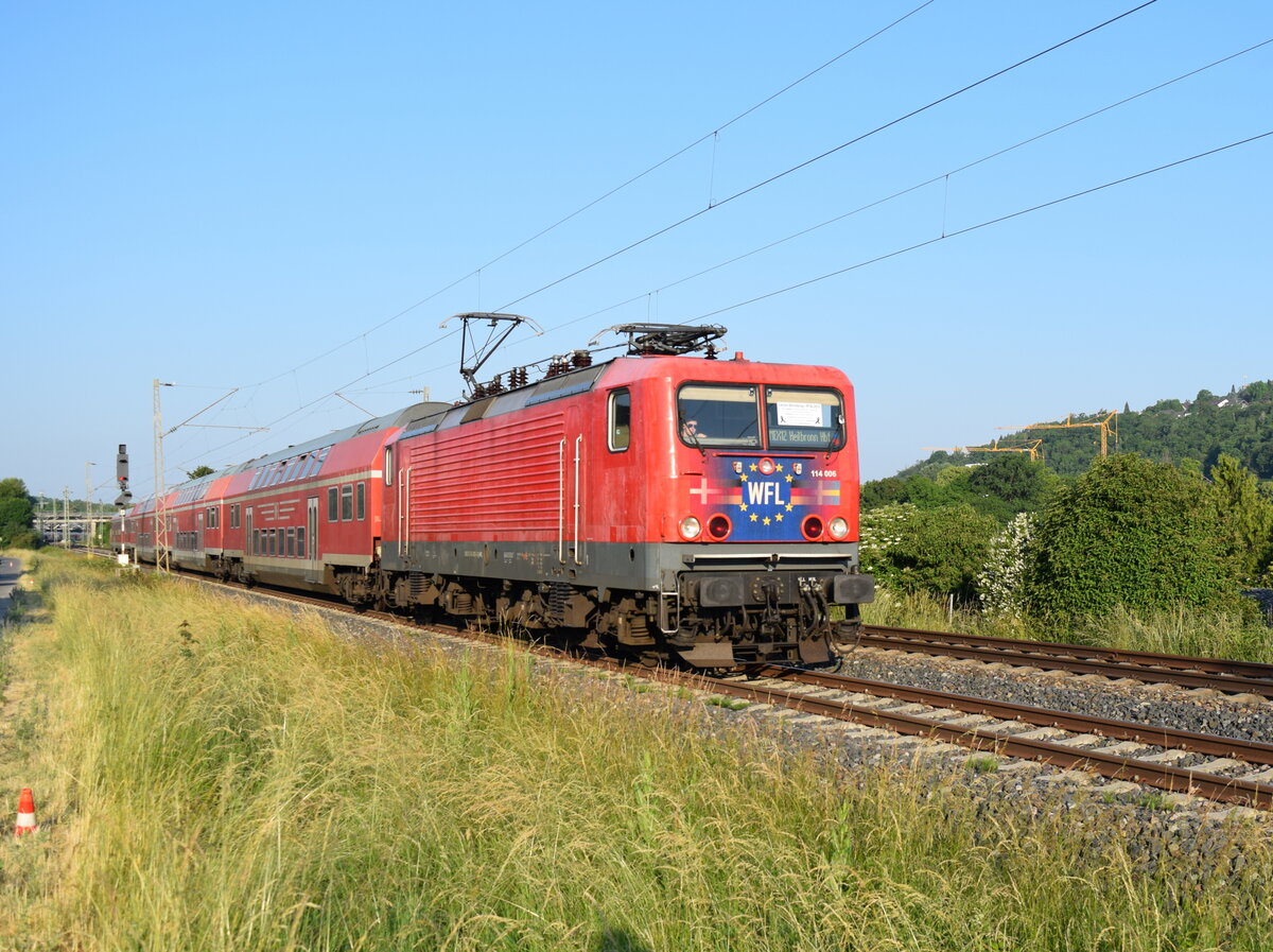 114 006 im Juni 2023 zwischen Tübingen Gbf und Tübingen-Lustnau.