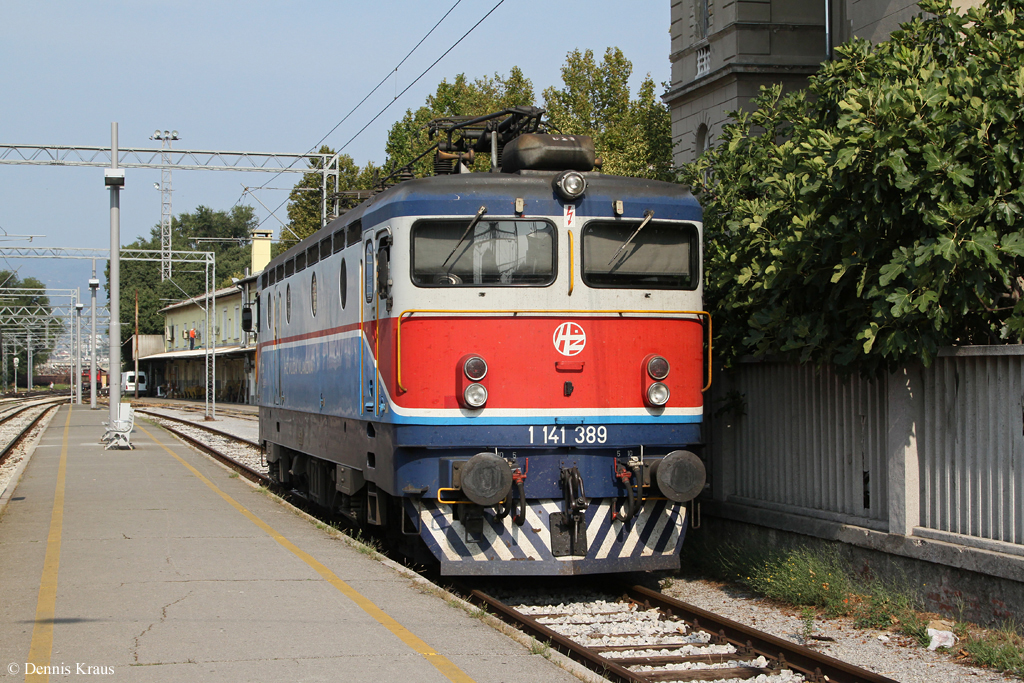 1141 389 war am 23.08.2013 im Bahnhof Rijeka abgestellt.
