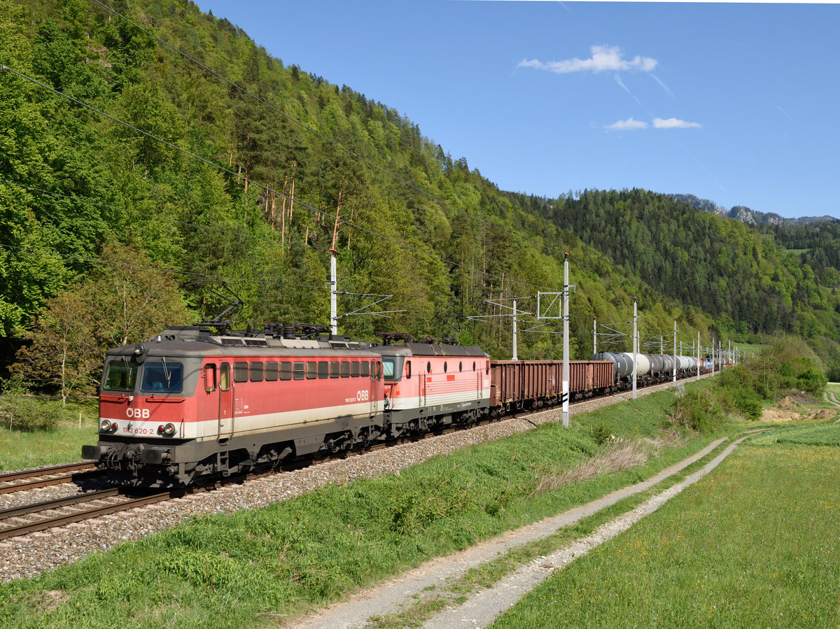 1142 620 + 1144 079 mit 55072 bei Pernegg, 02. Mai 2019.
