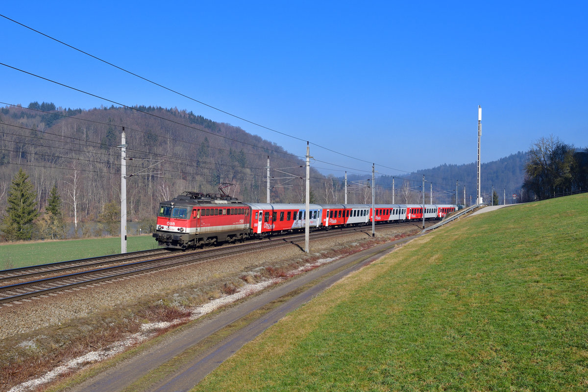 1142 634 mit REX 1779 am 09.02.2020 bei Wernstein am Inn.
