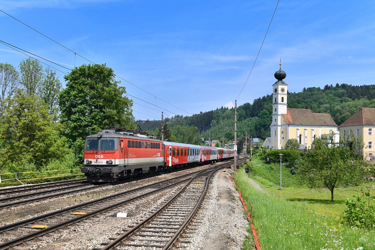 1142 655 mit einem REX am 03.05.2018 in Wernstein am Inn.