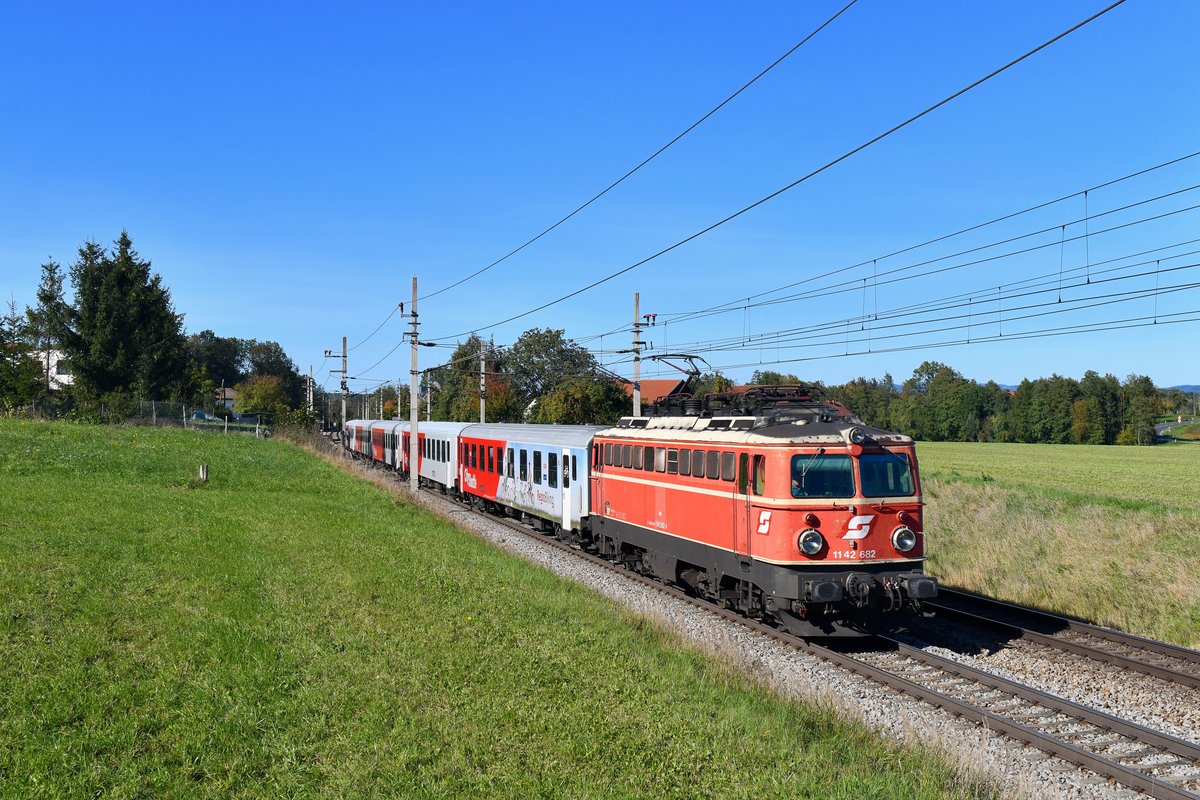 1142 682 mit REX 1783 am 29.09.2018 bei Kumpfmühl.