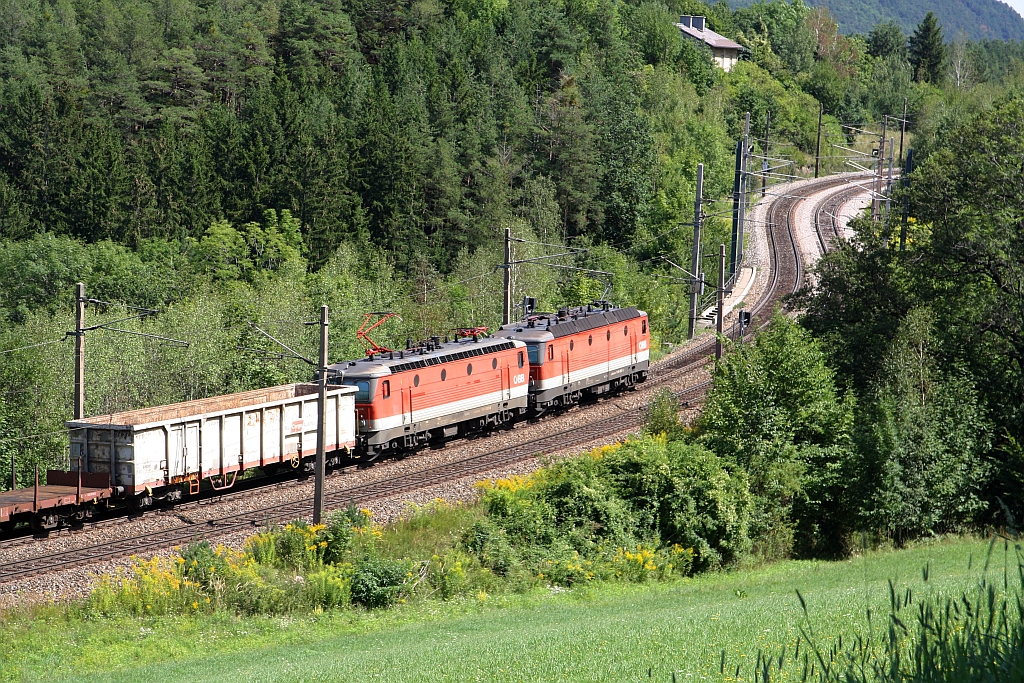 1144 008-0 und 087-4 am 15.August 2019 mit dem 91207 (Wien Zvbf. - Knittelfeld) bei Eichberg.