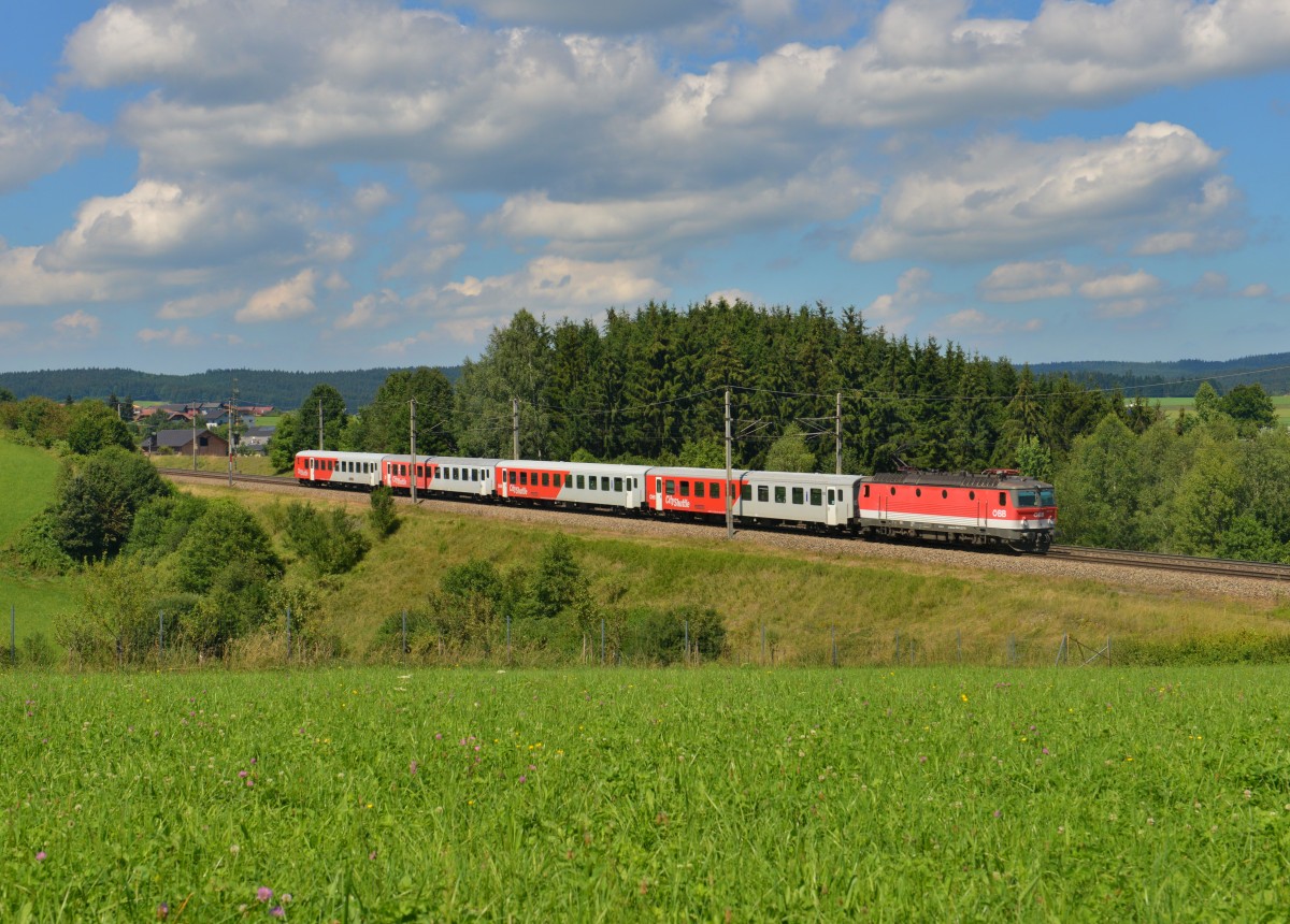 1144 257 mit einem REX am 03.08.2015 bei Pöndorf. 