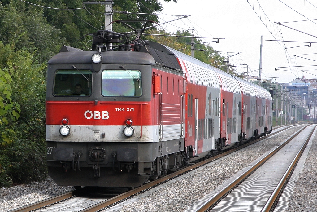 1144 271-4 am 09.Oktober 2016 zwischen Liesing und Perchtoldsdorf.