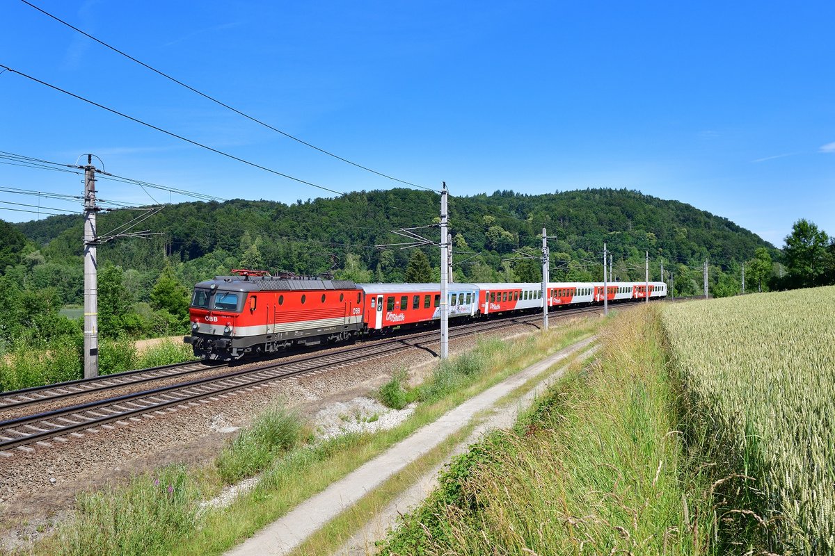 1144 271 mit einem REX am 28.06.2020 bei Wernstein am Inn.