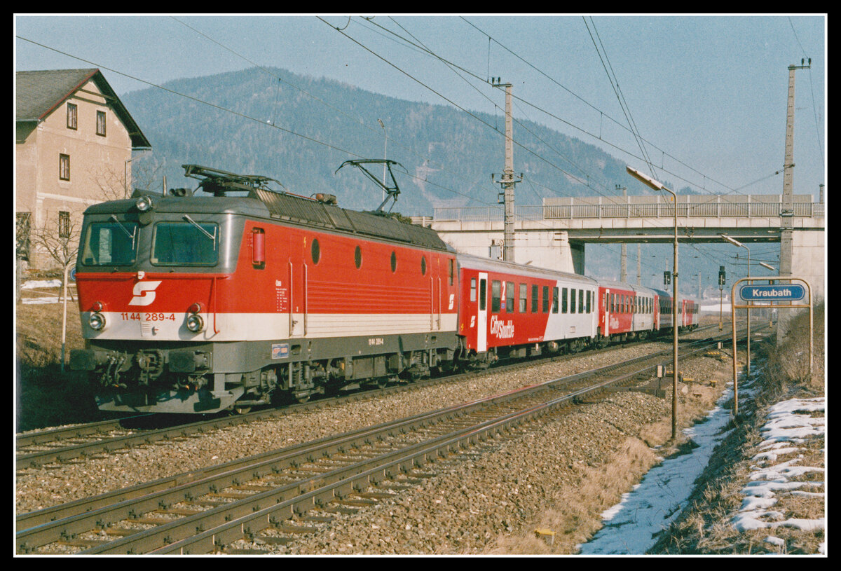 1144 289 mit E1697 bei Kraubath am 14.02.2000.