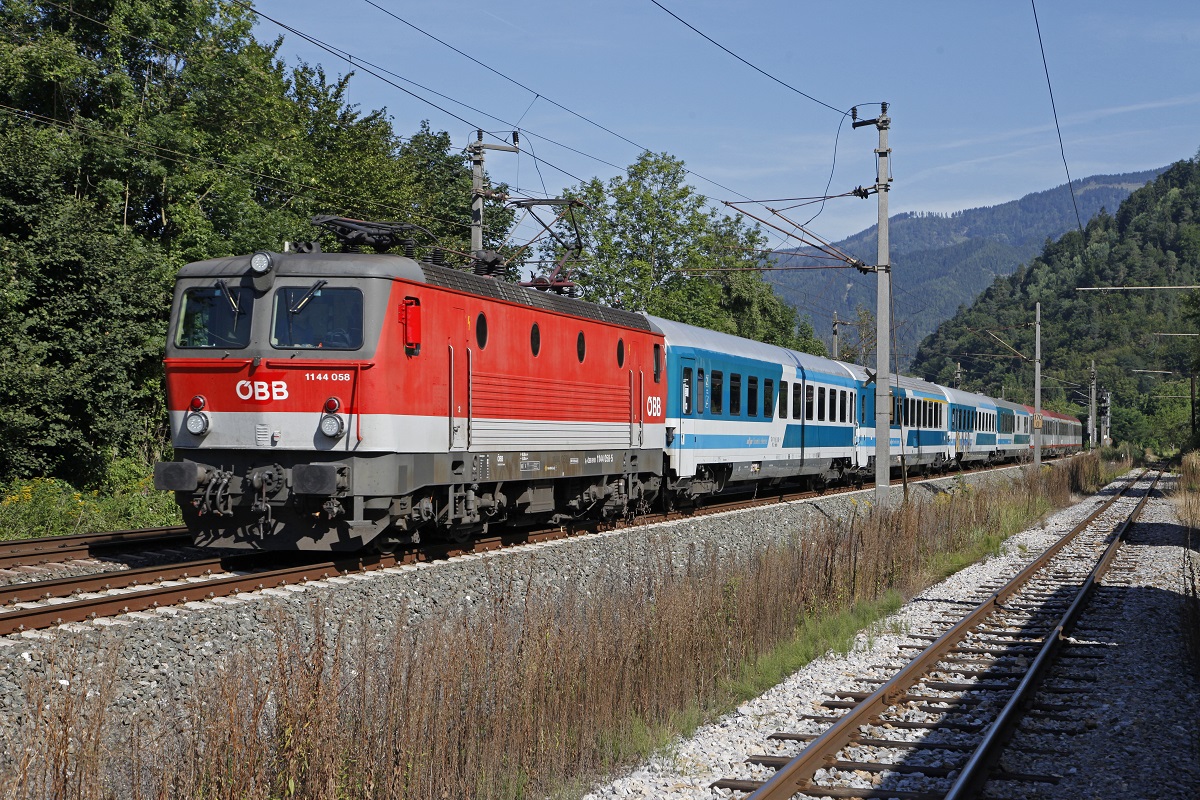 1144.058 mit EC151 bei Mixnitz am 27.08.2015.