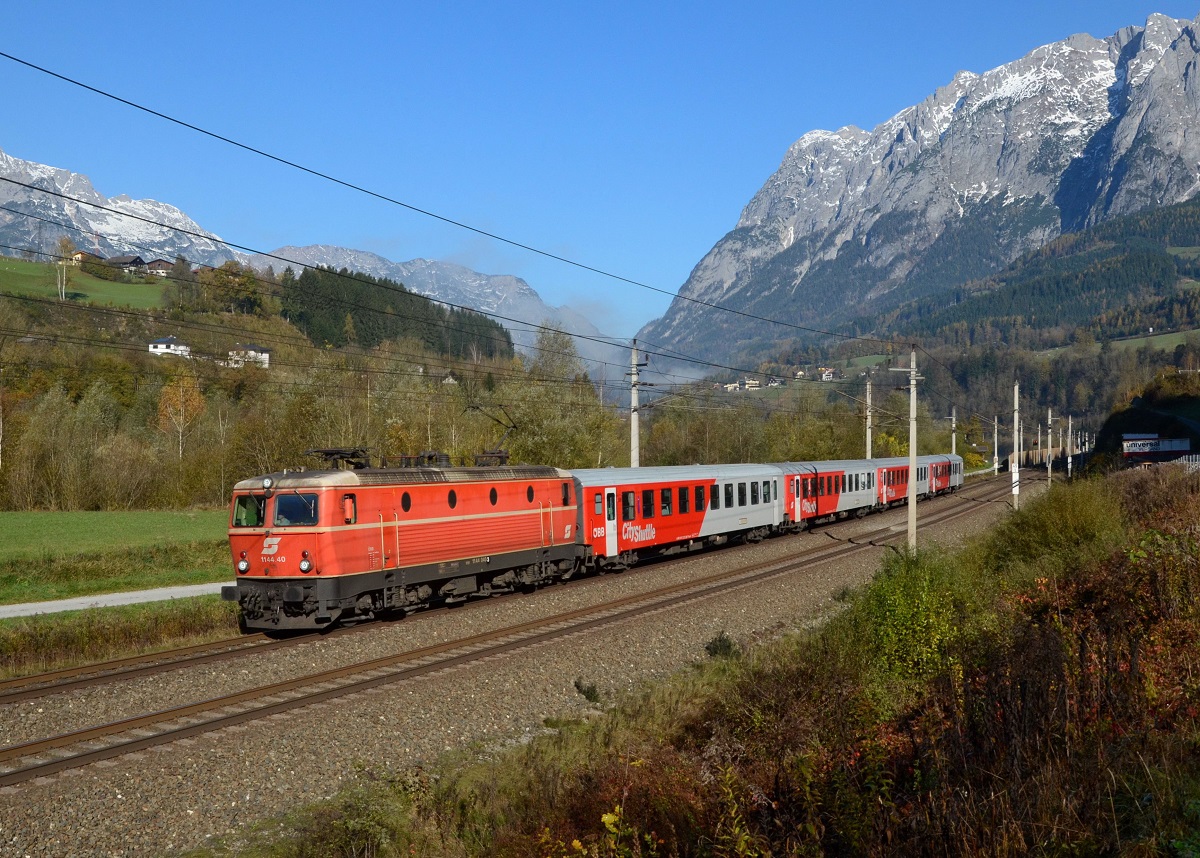 1144.40 mit einem REX am 02.11.2014 bei Pfarrwerfen. 