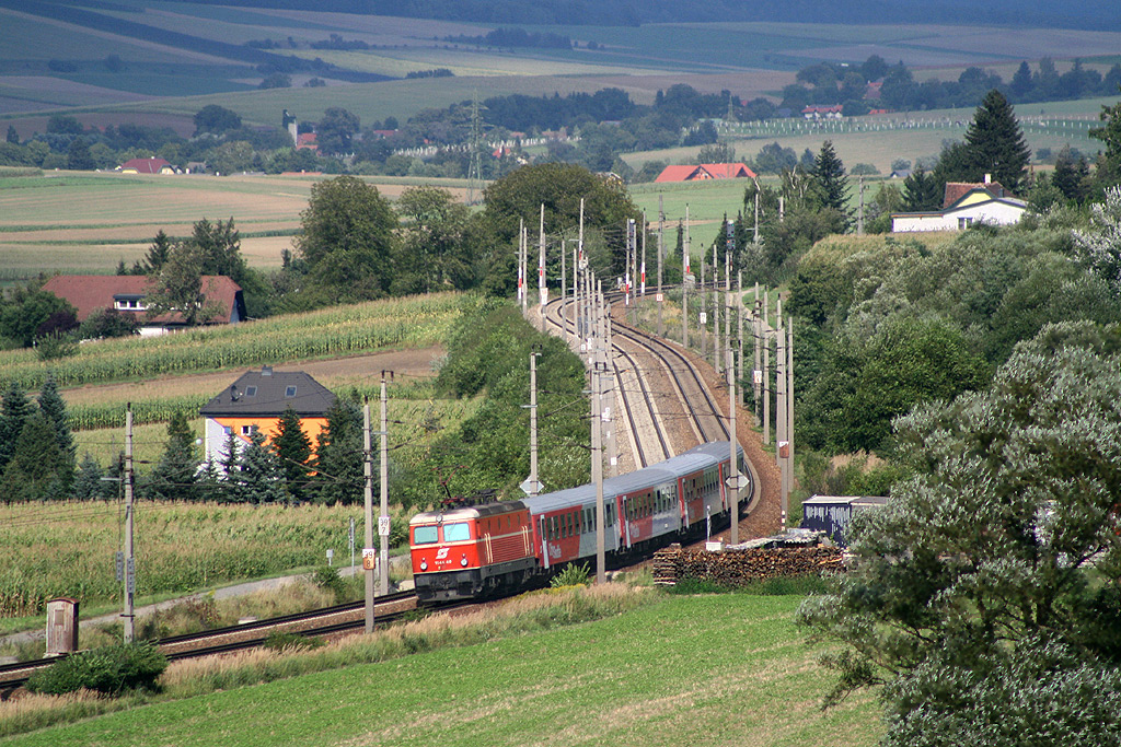 1144.40 R 2033 St. Plten Hbf - Wien Westbahnhof. Ollersbach(31.08.2013)