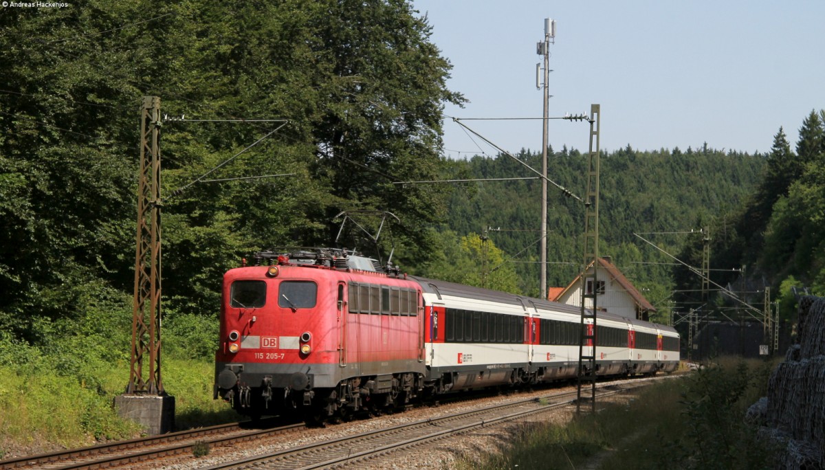 115 205-7 mit dem IC 183 (Stuttgart Hbf-Zrich HB) bei Talmhle 28.7.13