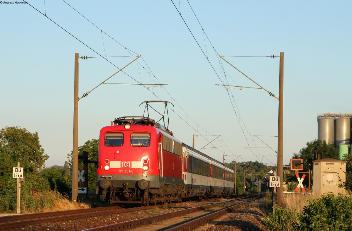 115 261-0 mit dem IC 180 (Zürich HB-Stuttgart Hbf) bei Mühlhausen 3.8.15