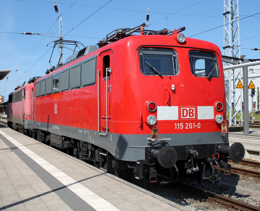 115 261-0+115 205-7 kamen am 08.08.2014 als 77860 von Stralsund nach Rostock Hbf