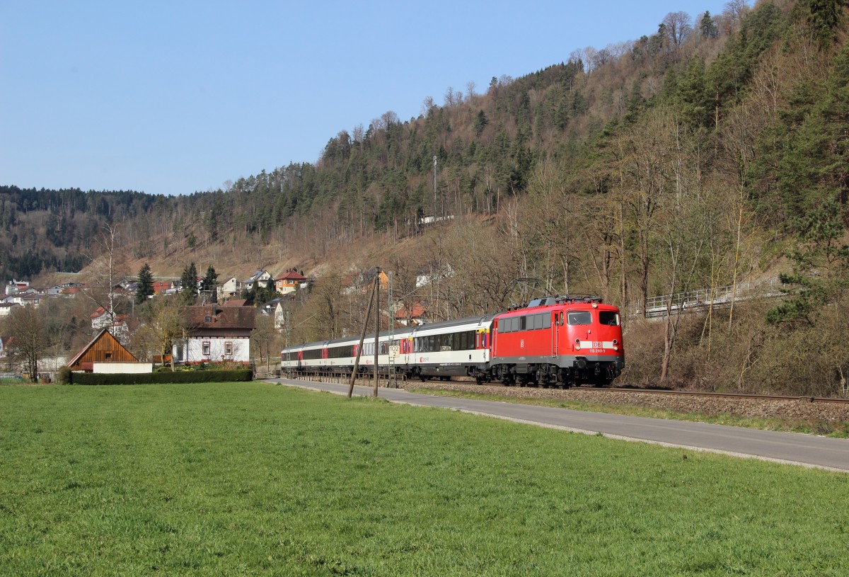 115 293-3 mit dem IC 282 (Zürich HB - Stuttgart Hbf) in Aistaig am 30.03.14
