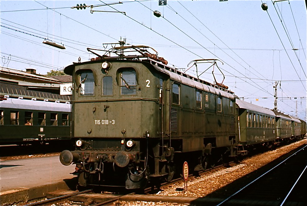 116 018-3 am 02.07.1975 in Rosenheim
