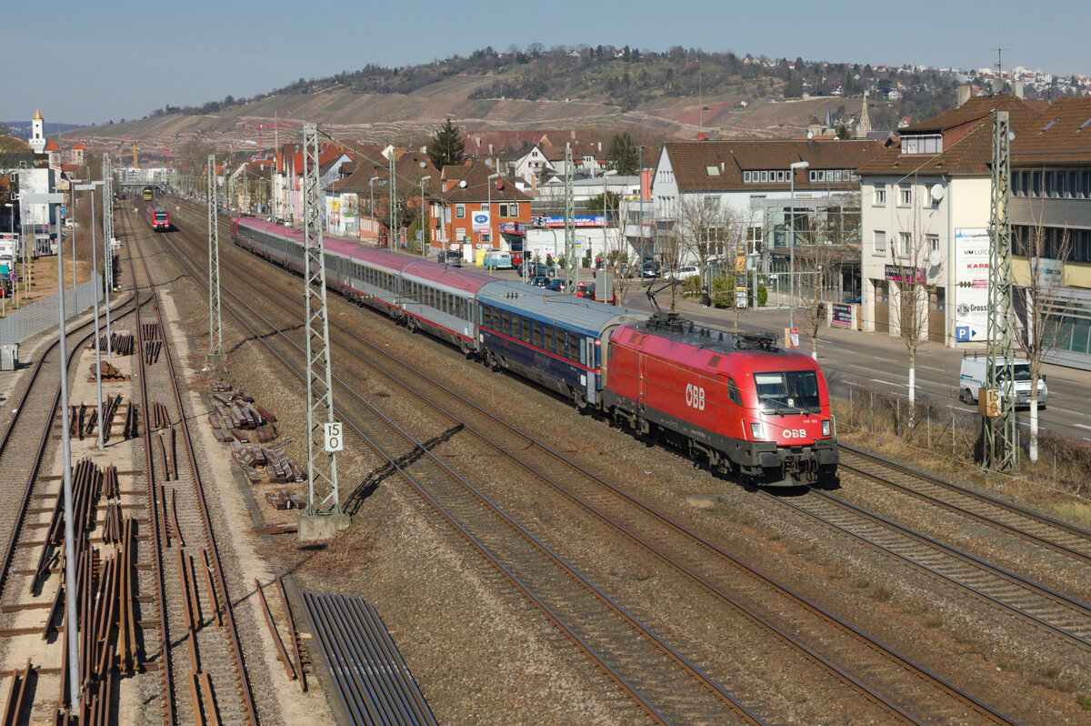 116 193 mit EC113 Frankfurt-Klagenfurt am 11.03.2022 bei Oberesslingen. 
