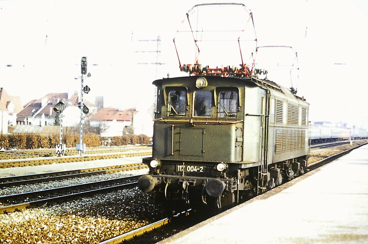 117 004 München-Pasing 18.11.1975. Original Dia by MattCWieg