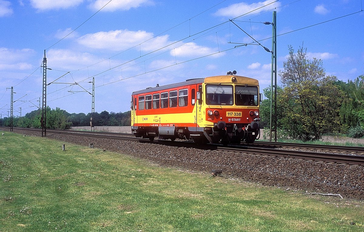 117 338  bei Komarom  01.05.17