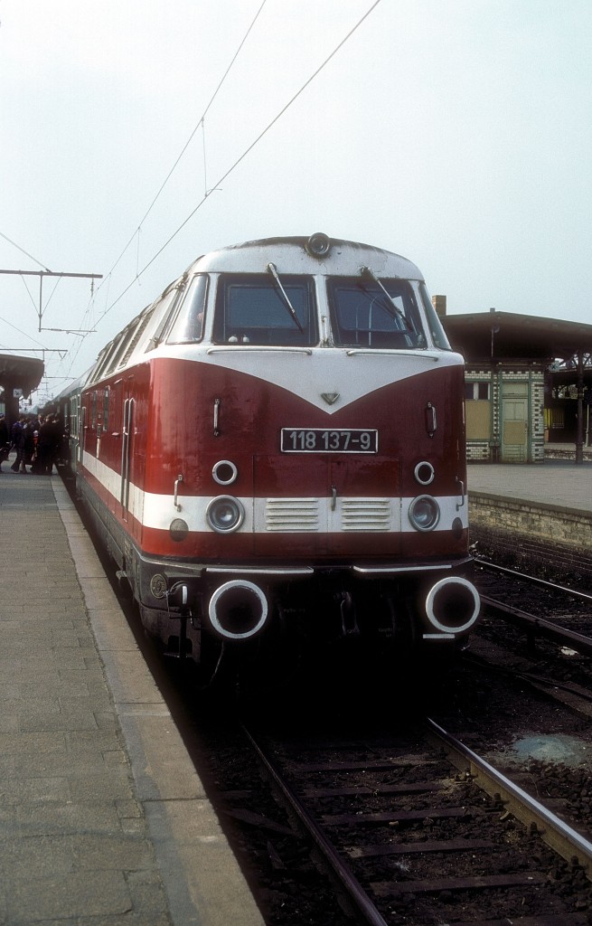  118 137  B. - Schöneweide  24.04.84
