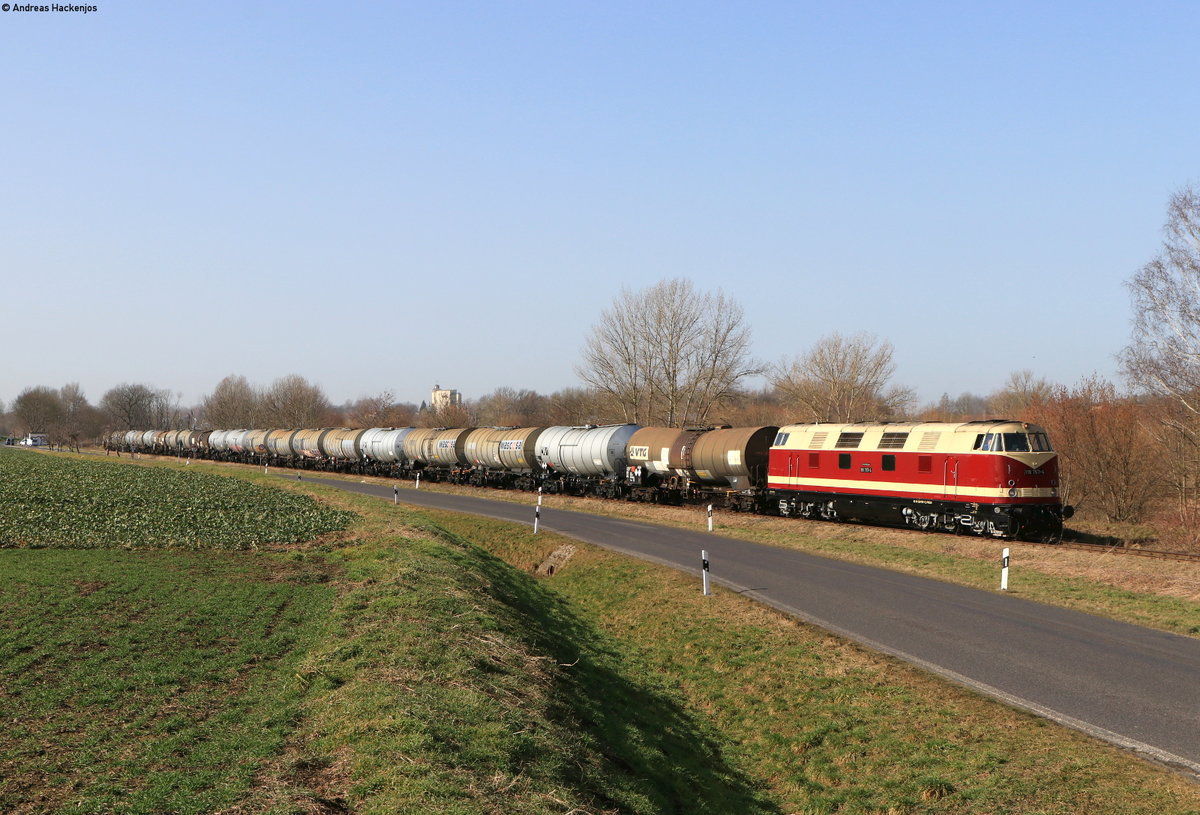 118 757-4 mit einem Kesselzug von Tröglitz-Altenburg bei Molbitz 25.2.21