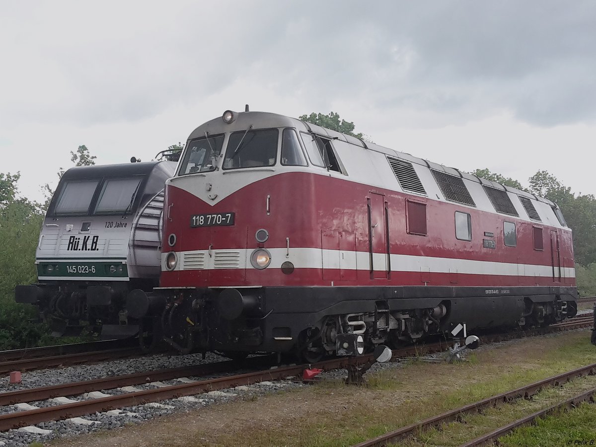 118 770-7 und 145 023-6 und 118 770-7 beim Bahnhofsfest in Putbus am 30.05.2016