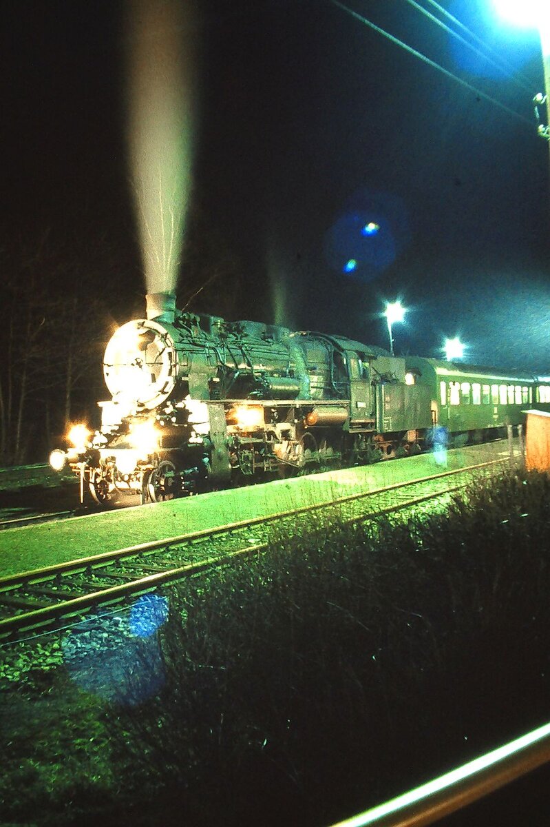 118 (Plandampf im Thüringer Wald Rennsteig & Lobenstein 18.- 21. März 1993 ) Bf.-Lobenstein 58 1111-2 mit N 15185