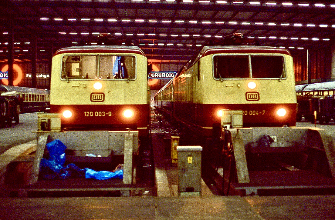120 003, 120 004, München, 12.01.1985.