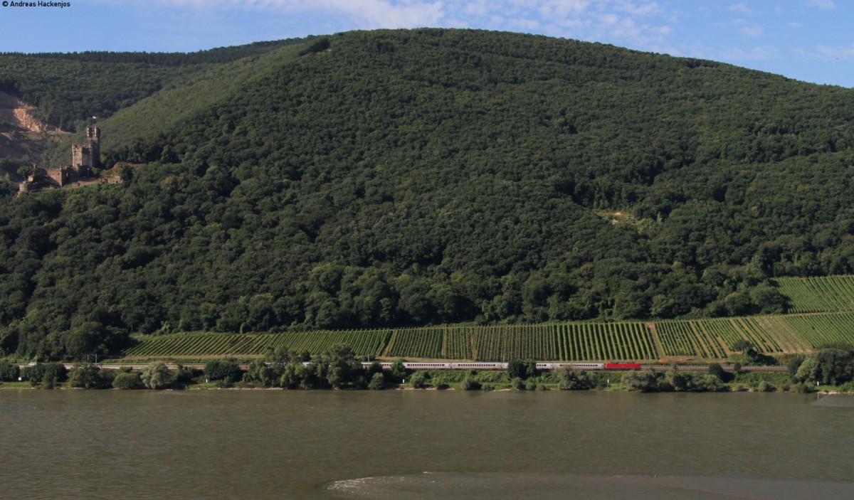 120 1** mit dem IC 2010 (T�bingen Hbf-D�sseldorf Hbf) bei Lorch 1.8.13