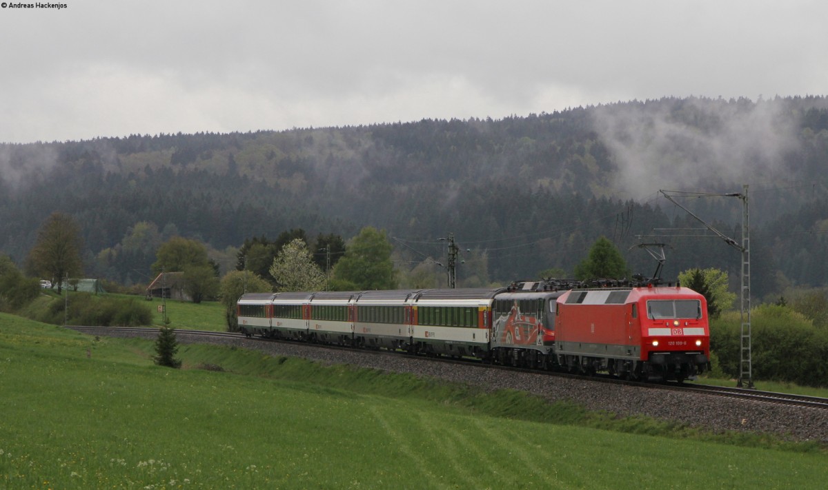120 108-6 mit 115 509-2  80 Jahre Autozug  mit dem IC 282 (Zürich HB-Stuttgart Hbf) bei Möhringen 28.4.14
