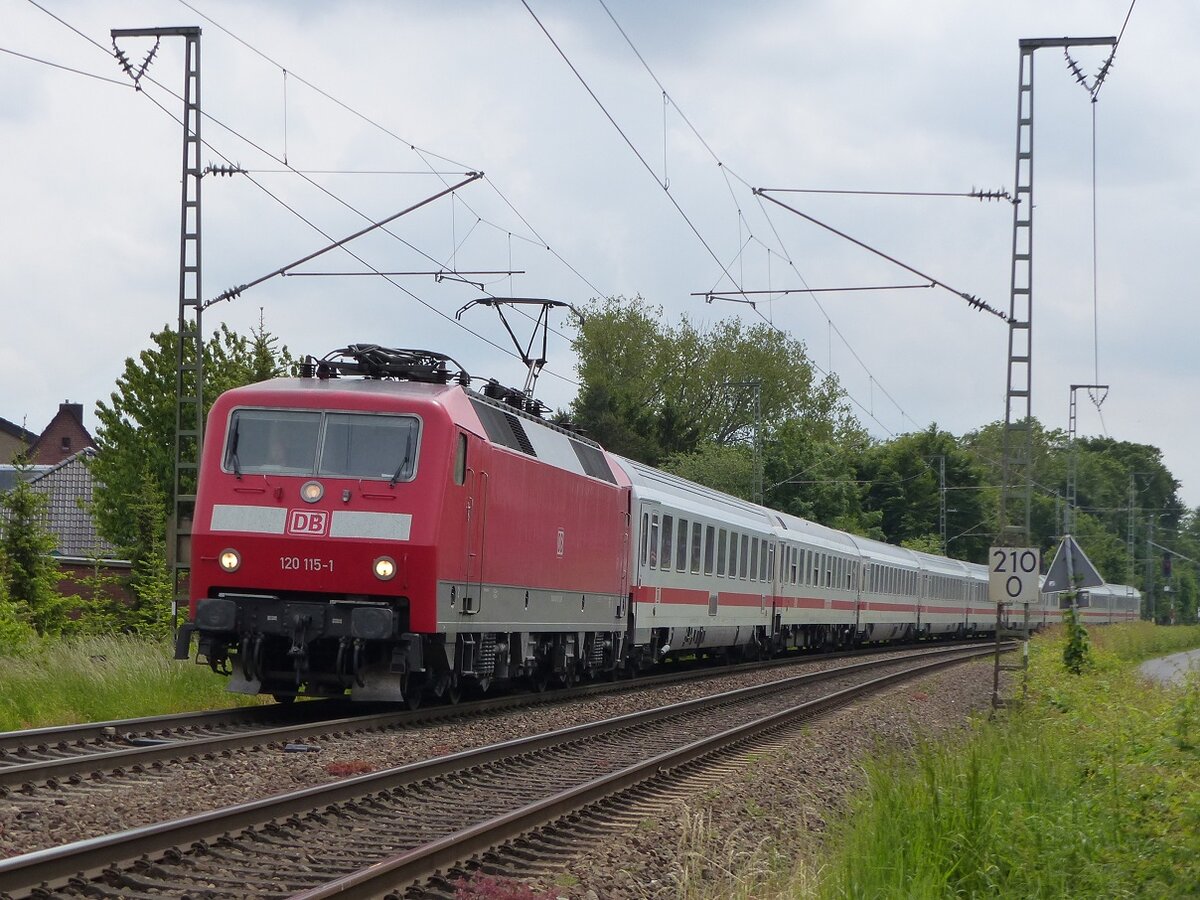 120 115 mit IC Berlin - Amsterdam in Rheine, 29.05.15