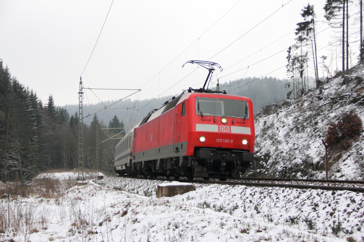 120 130-0 DB auf der Frankenwaldrampe bei Steinbach am 24.01.2015.