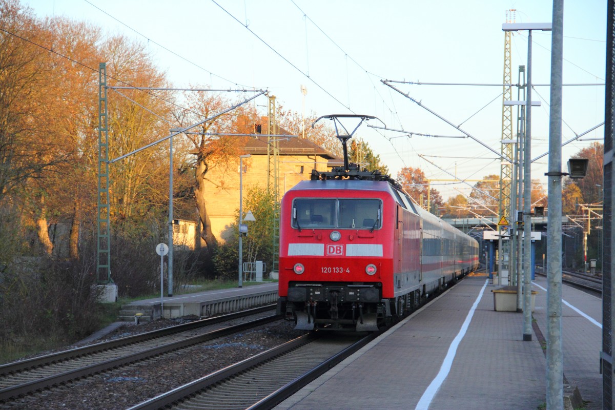 120 133-4 DB in Hochstadt/ Marktzeuln am 31.10.2013.