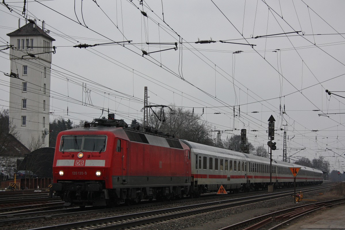 120 135 verlsst am 28.3.13 mit einem IC Verden (Aller).