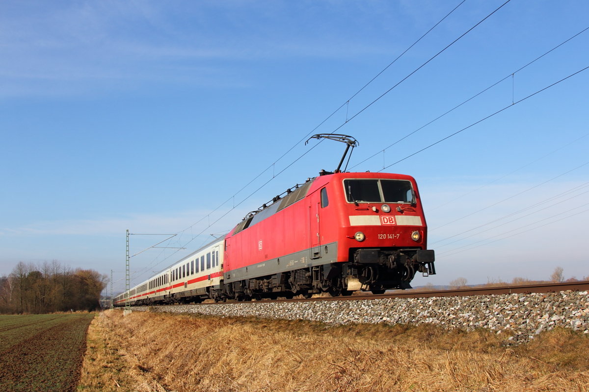 120 141-7 DB bei Trieb am 25.02.2017.