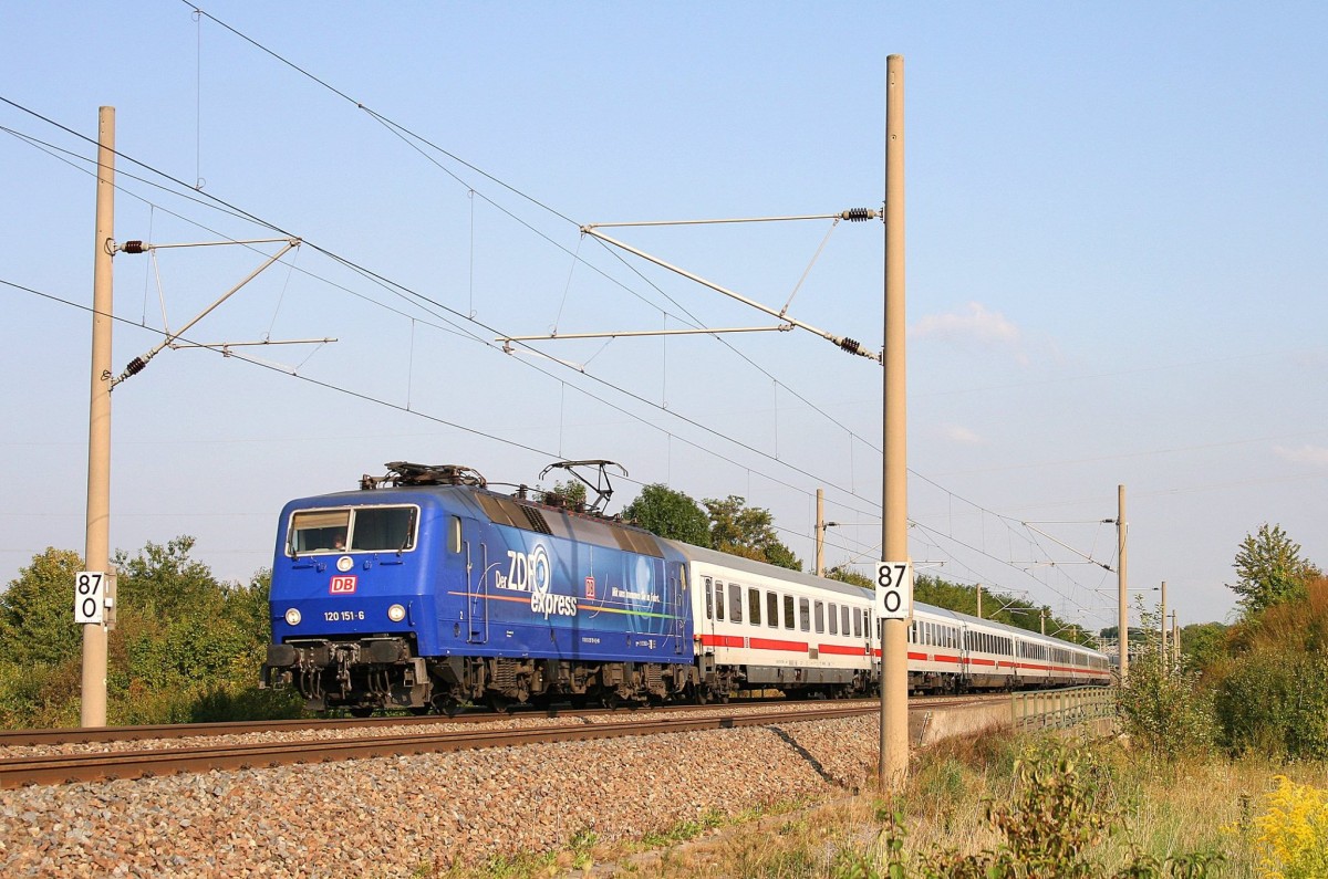 120 151-6 am 26.08.2009 mit einem Intercity auf der SFS Stuttgart Mannheim bei Markgröningen.