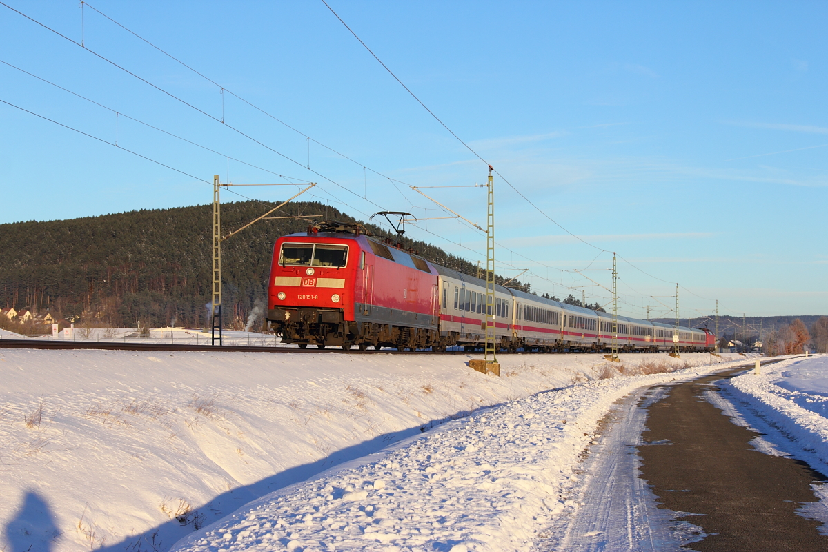 120 151-6 DB bei Kronach am 20.01.2017