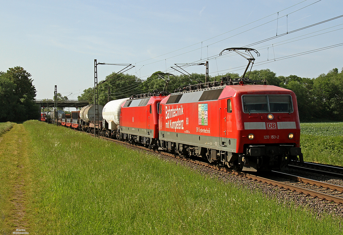 120 153 & 120 125 mit dem innovativen Güterzug in Bornheim am 17.05.2018