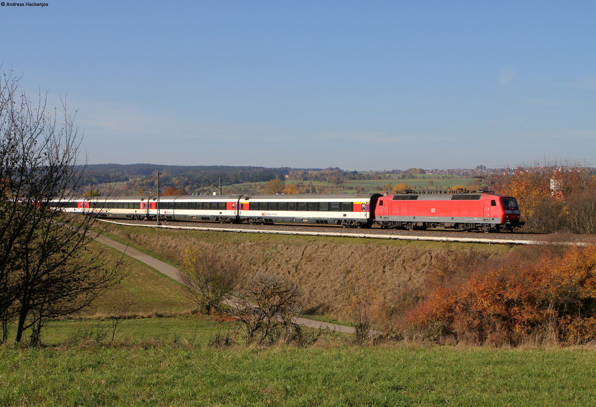 120 159-9 und 101 056-0 mit dem IC 2570 (Rottweil-Stuttgart Hbf) bei Eutingen 31.10.16